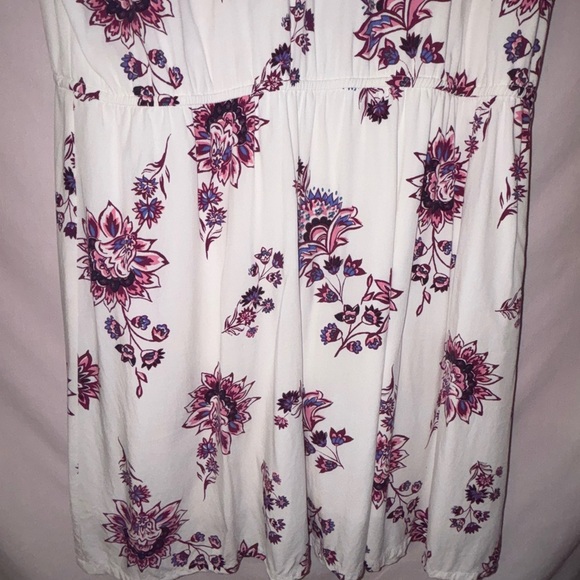 Old Navy Floral Mini Dress in White and Purple - Picture 4 of 12